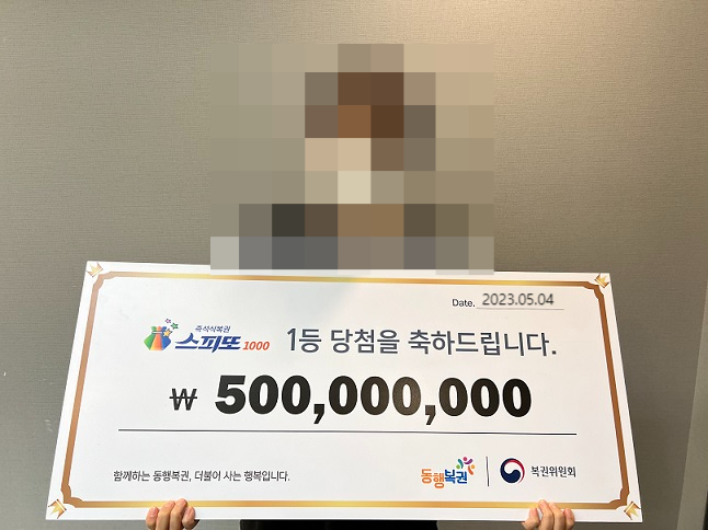 Ƕ1000